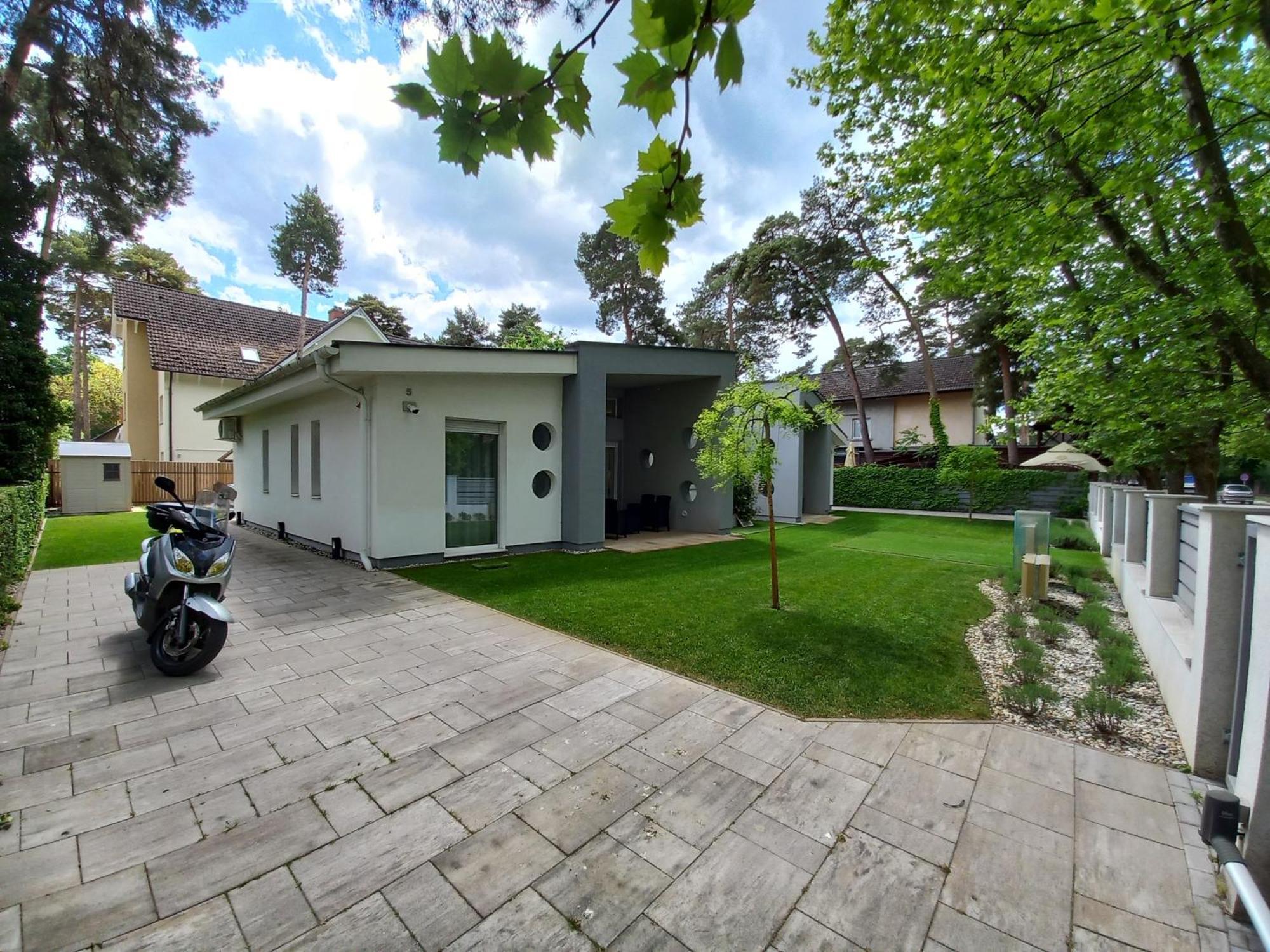 Villa Bori Siofok Exterior photo